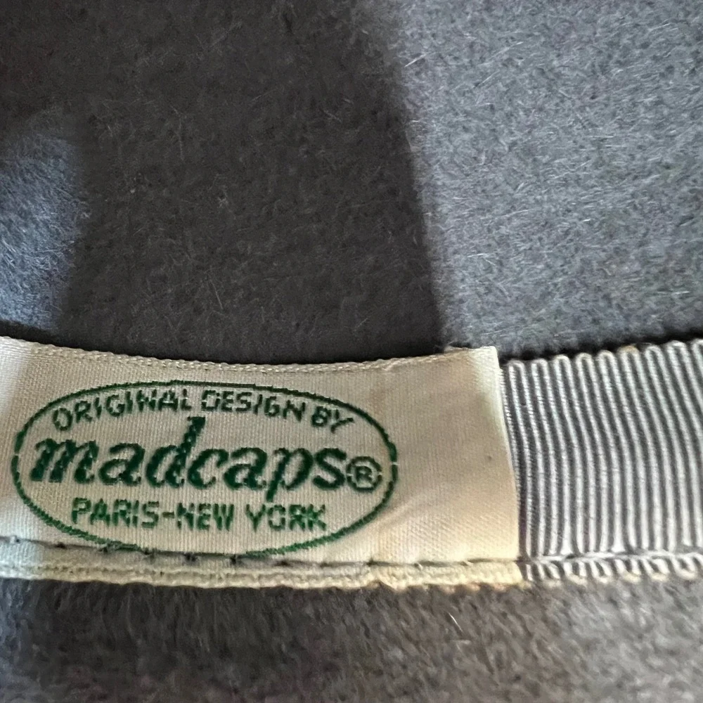 Vintage Madcaps Paris New York Corona Gray Wool Felt Roll Brim Hat Made in Italy